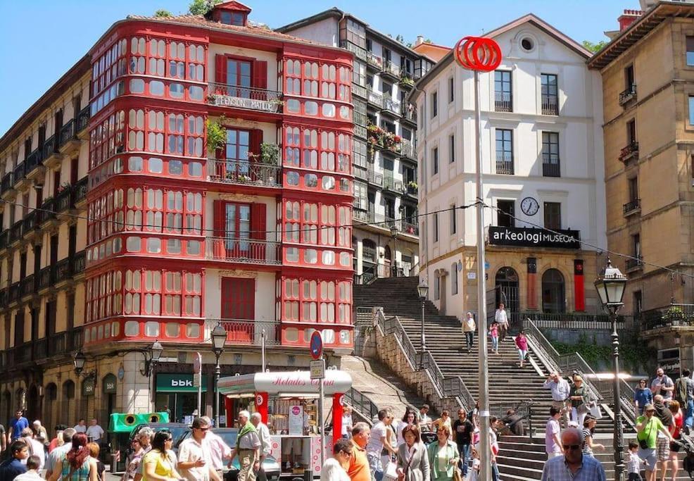 Cultura Y Gastronomia En El Casco Viejo Apartment Bilbao Luaran gambar