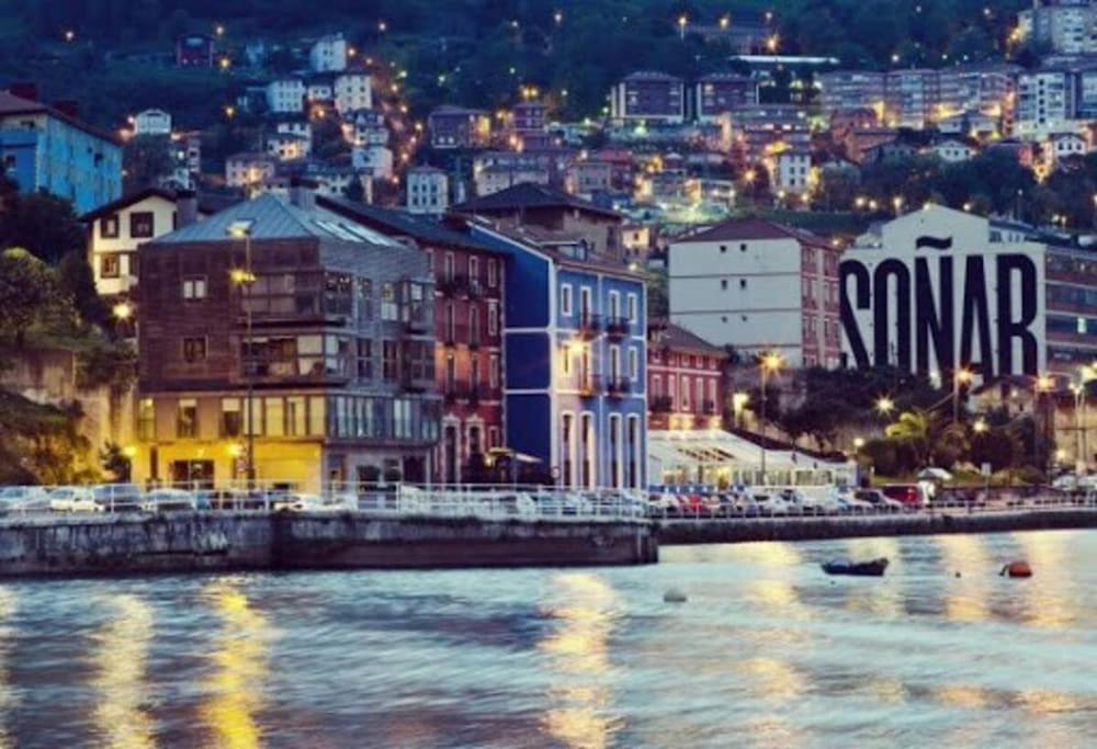 Cultura Y Gastronomia En El Casco Viejo Apartment Bilbao Luaran gambar