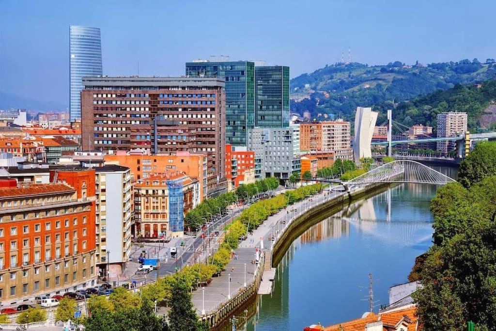 Cultura Y Gastronomia En El Casco Viejo Apartment Bilbao Luaran gambar