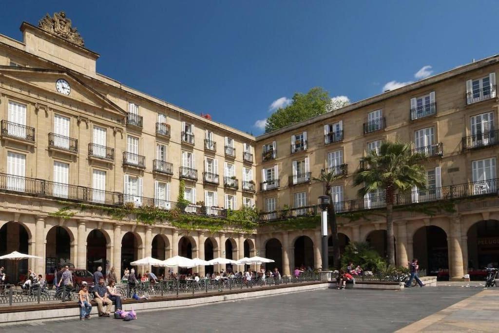 Cultura Y Gastronomia En El Casco Viejo Apartment Bilbao Luaran gambar