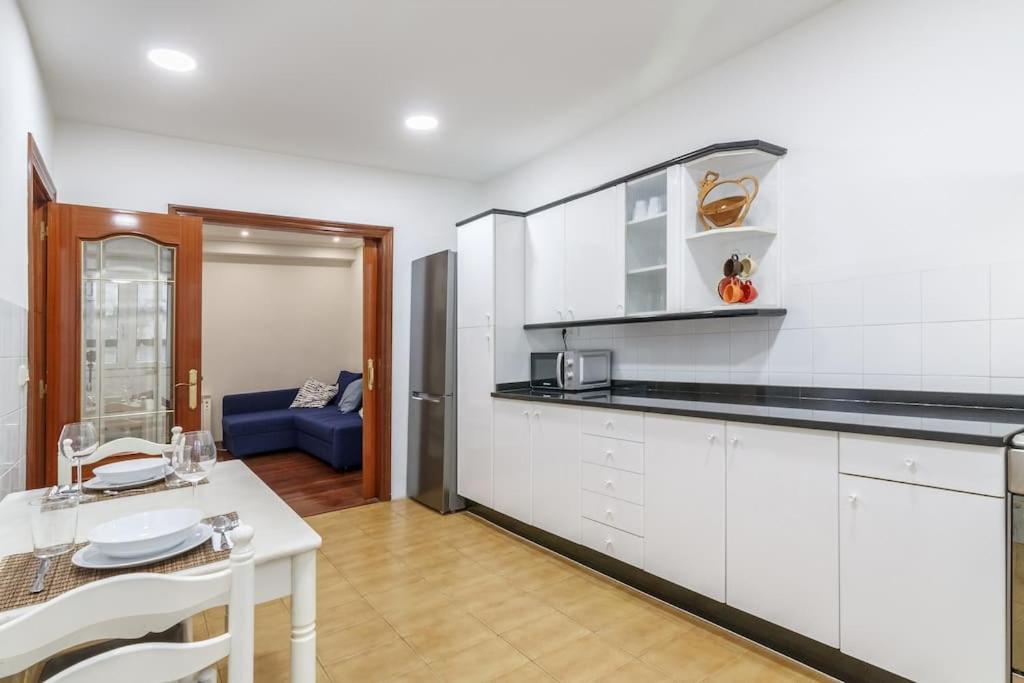 Cultura Y Gastronomia En El Casco Viejo Apartment Bilbao Luaran gambar